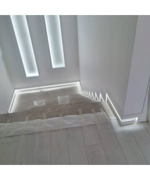 LED KANALLI  12CM LAKE BEYAZ SÜPÜRGELİK